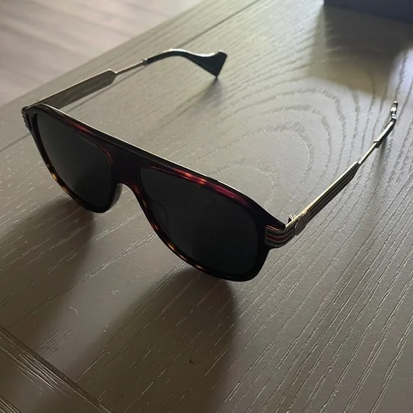 Gucci | Accessories | Gucci Sunglasses | Poshmark display picture 3
